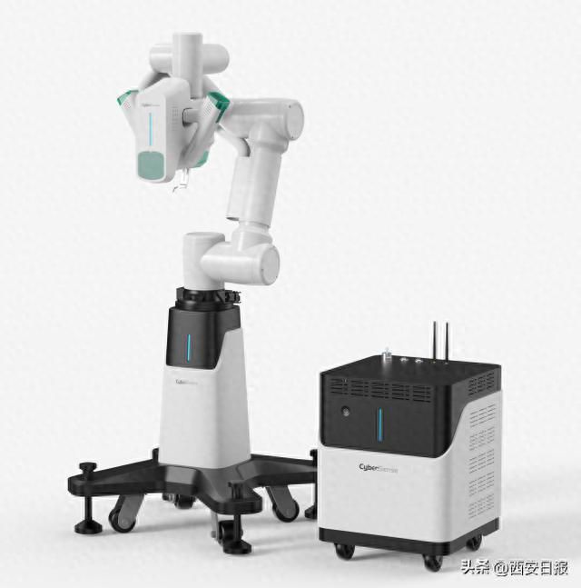 脑机接口柔性微电极植入机器人研发成功